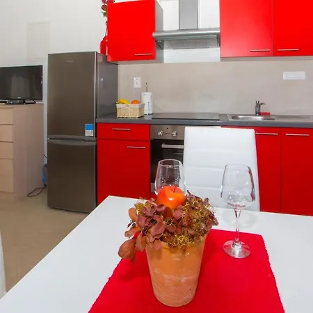 Crvenko * Podgora (Split-Dalmatia)